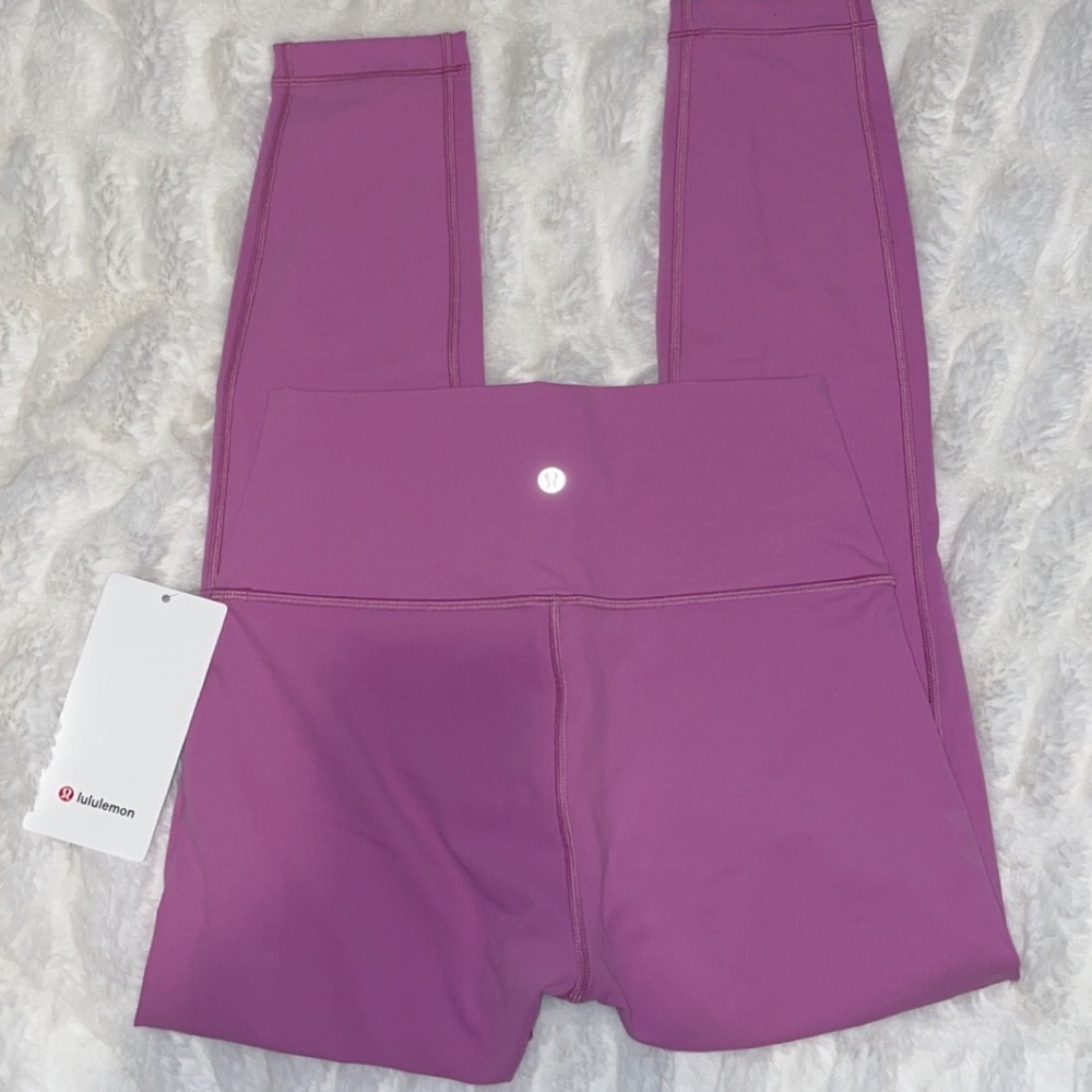 NWT Lululemon Wunder Under 25”